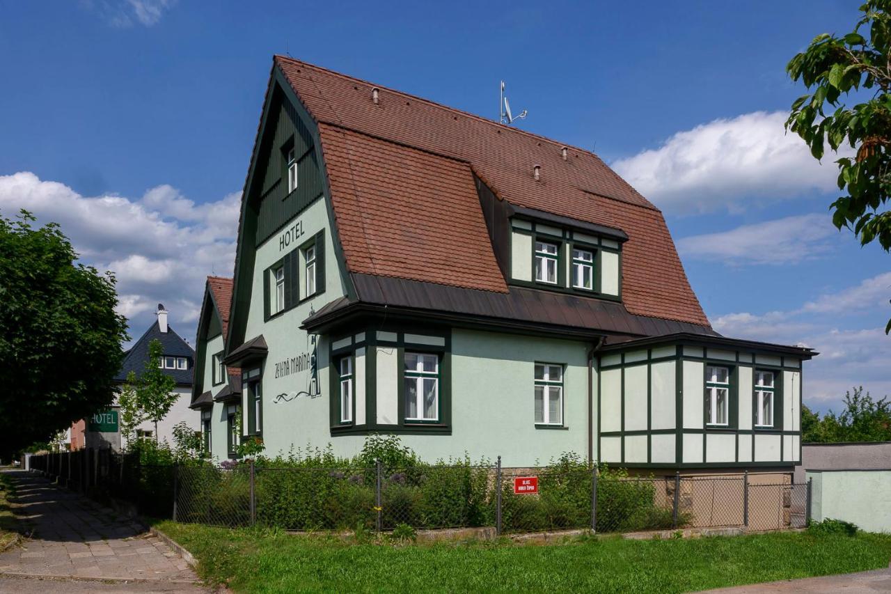 Hotel Zelena Marina Vrchlabi Luaran gambar